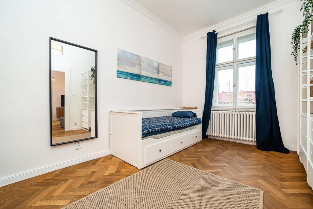 Ferienwohnung Elegant, Modern, 2-Bed Flat By Museum Of Prag Exterior foto